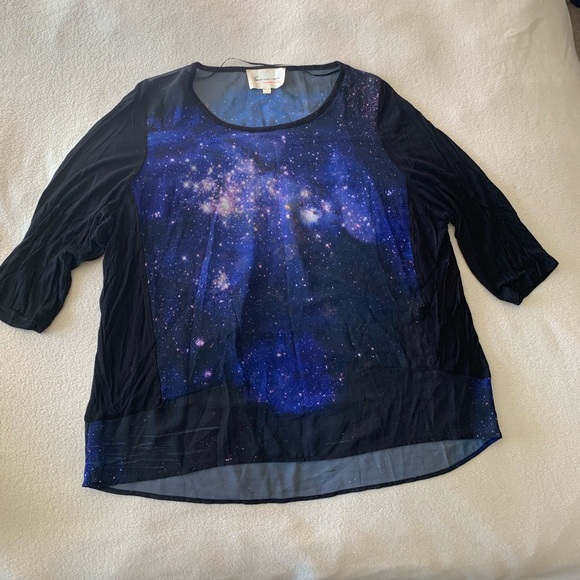 Two by Vince Camuto Tops - Two by Vince Camuto Women's Galaxy Print 3/4 Sleeve Round Neck Blouse L